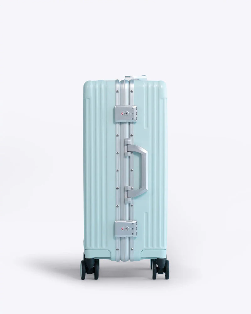 Carry-On: All-in-One 19" - Image 49