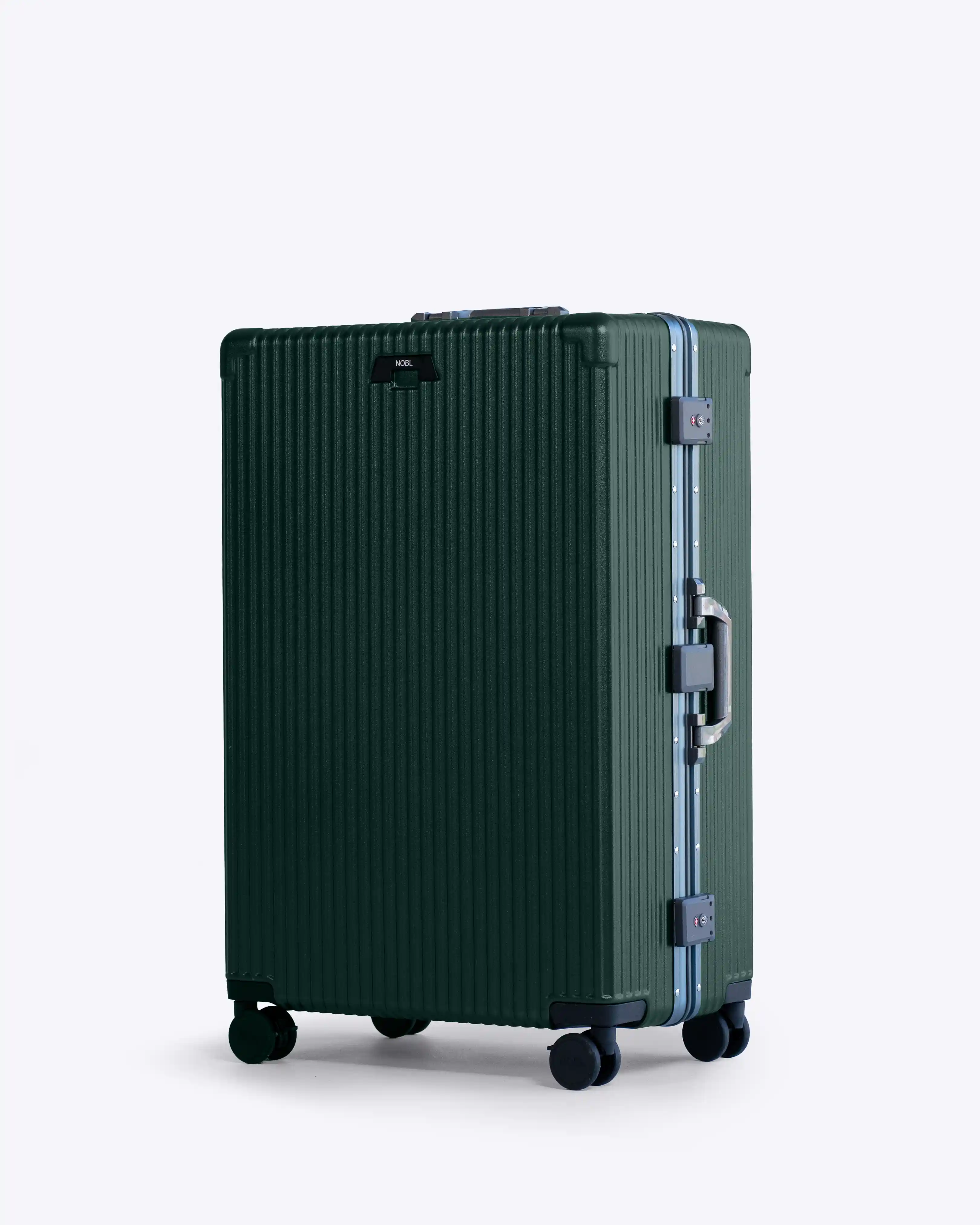 Check-in: All-in-One 28" - Image 19