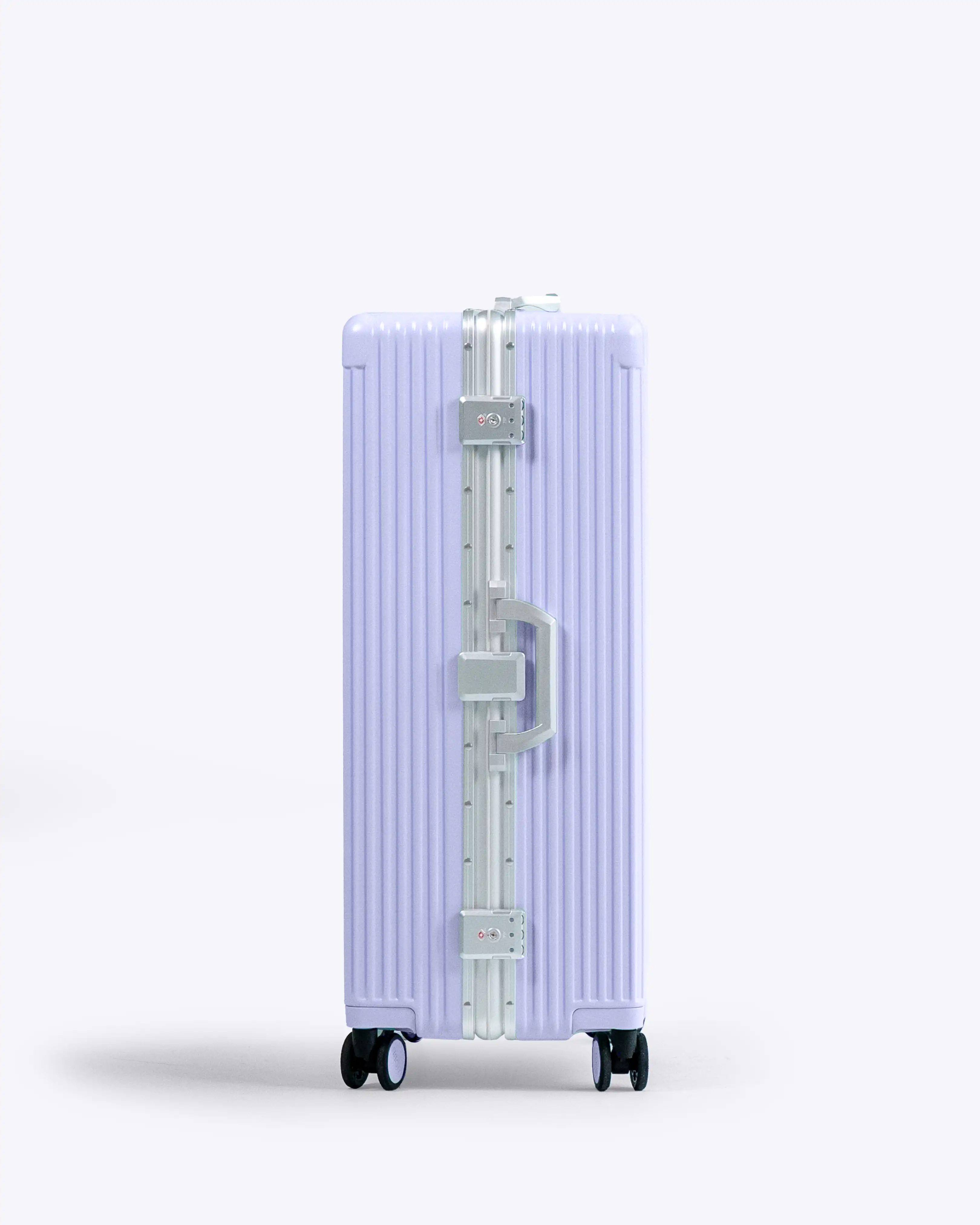 Check-in: All-in-One 28" - Image 42