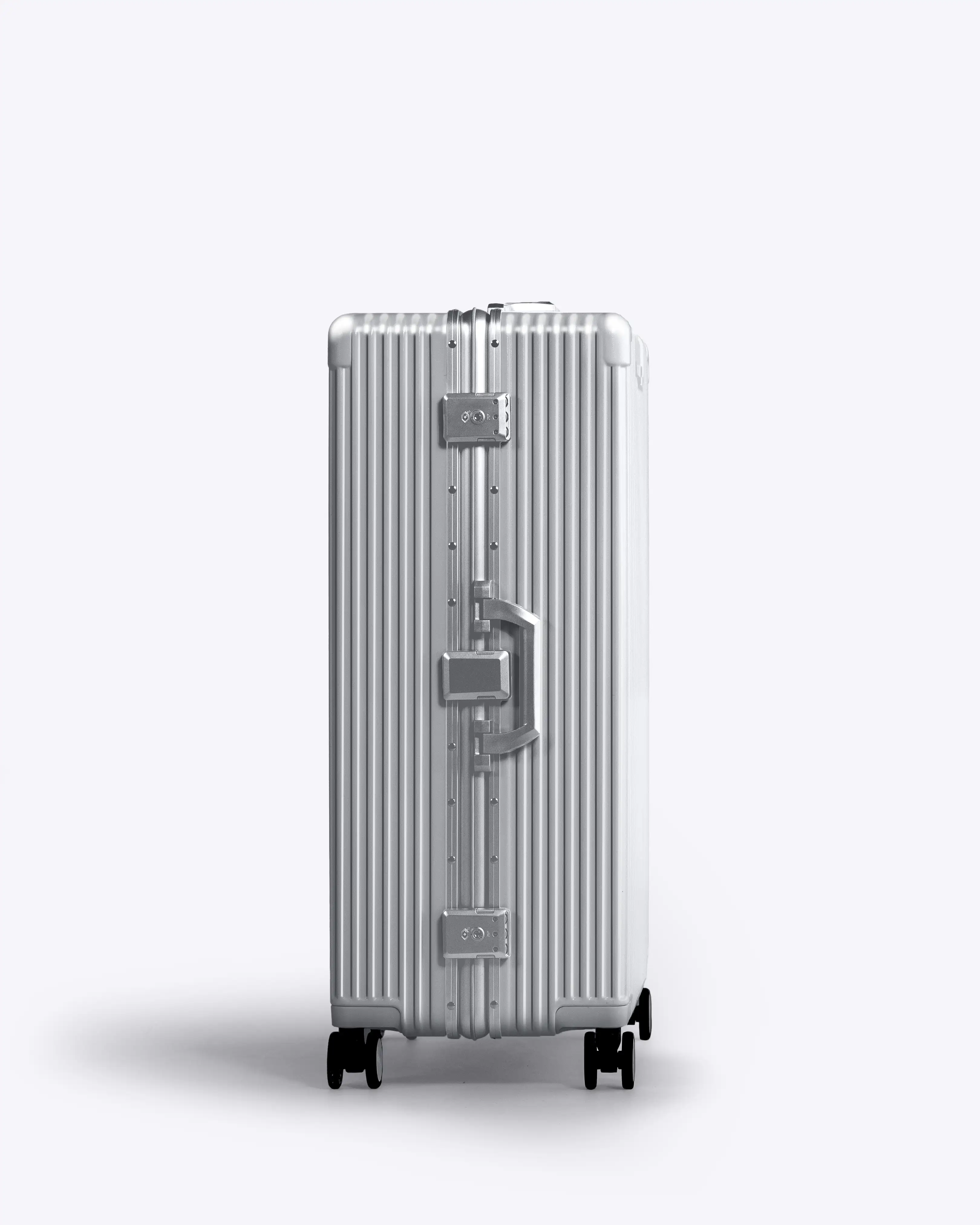 Check-in: All-in-One 28" - Image 50